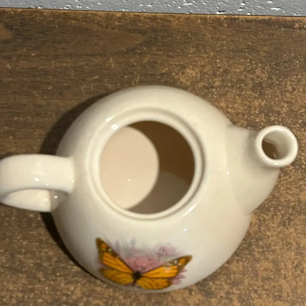 Ceramic Monarch Butterfly Teapot w Lid